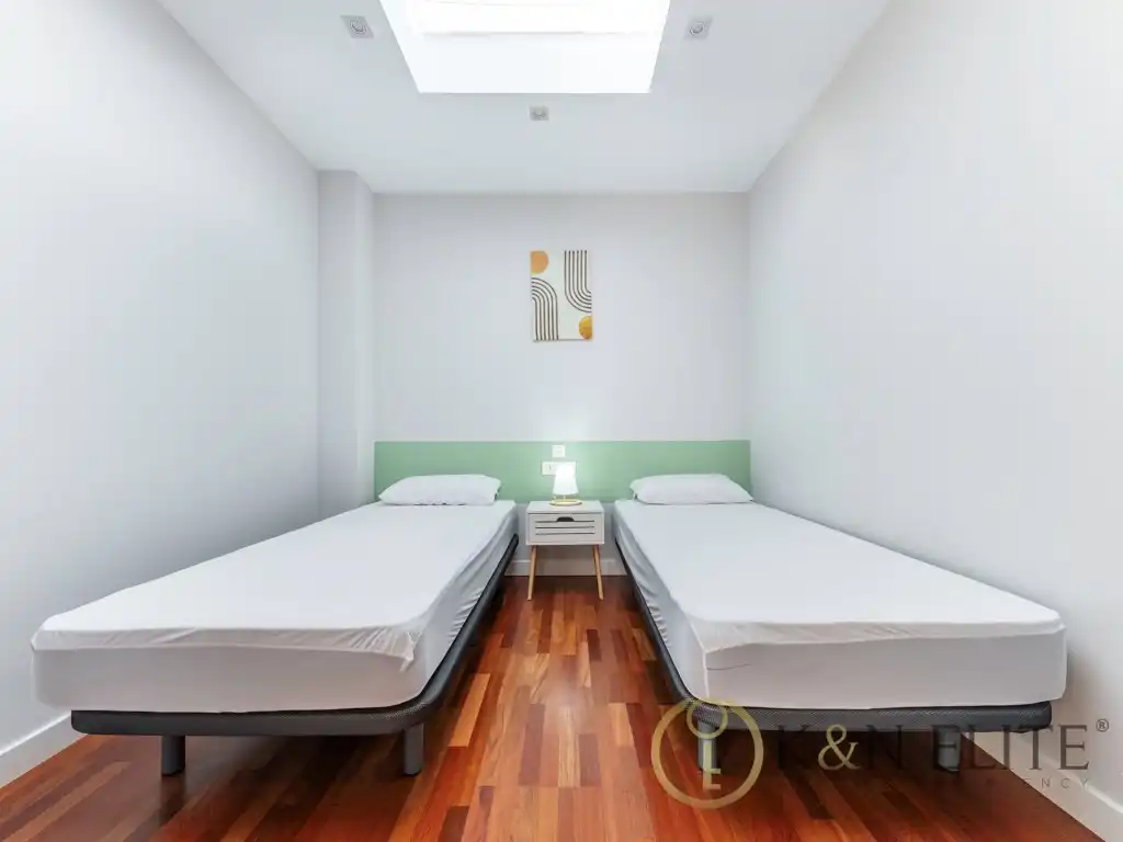 Bedroom of Houses for sale in Petrer  with Air Conditioner, Private garden and Swimming Pool
