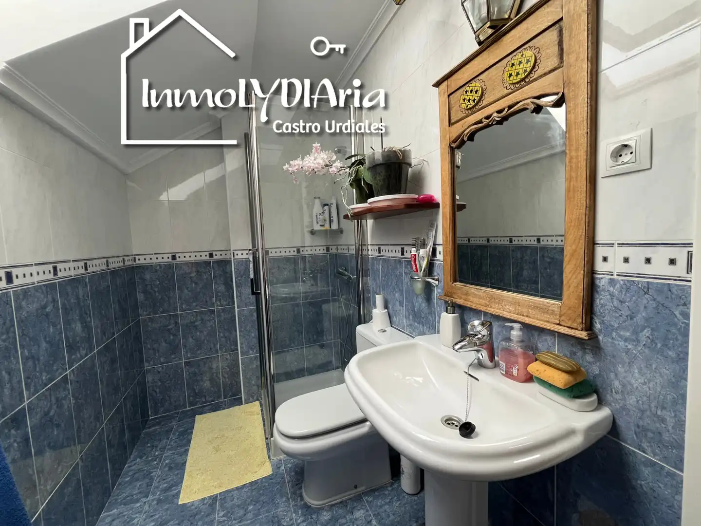 Baño de Casa o chalet en venta en Castro-Urdiales con Calefacción, Jardín privado y Parquet