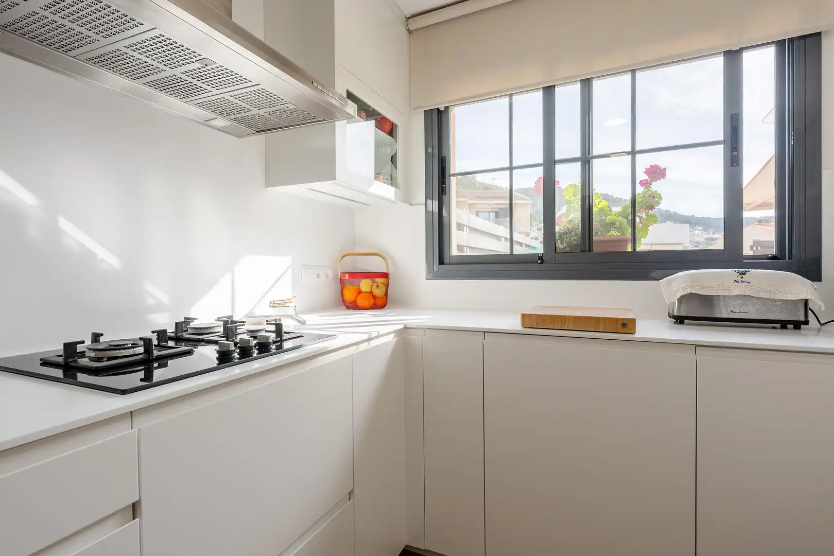 Cocina de Casa o chalet en venta en Vallirana con Aire acondicionado, Calefacción y Jardín privado