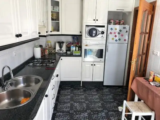 Cuina de Casa o xalet en venda en Dos Torres amb Balcó
