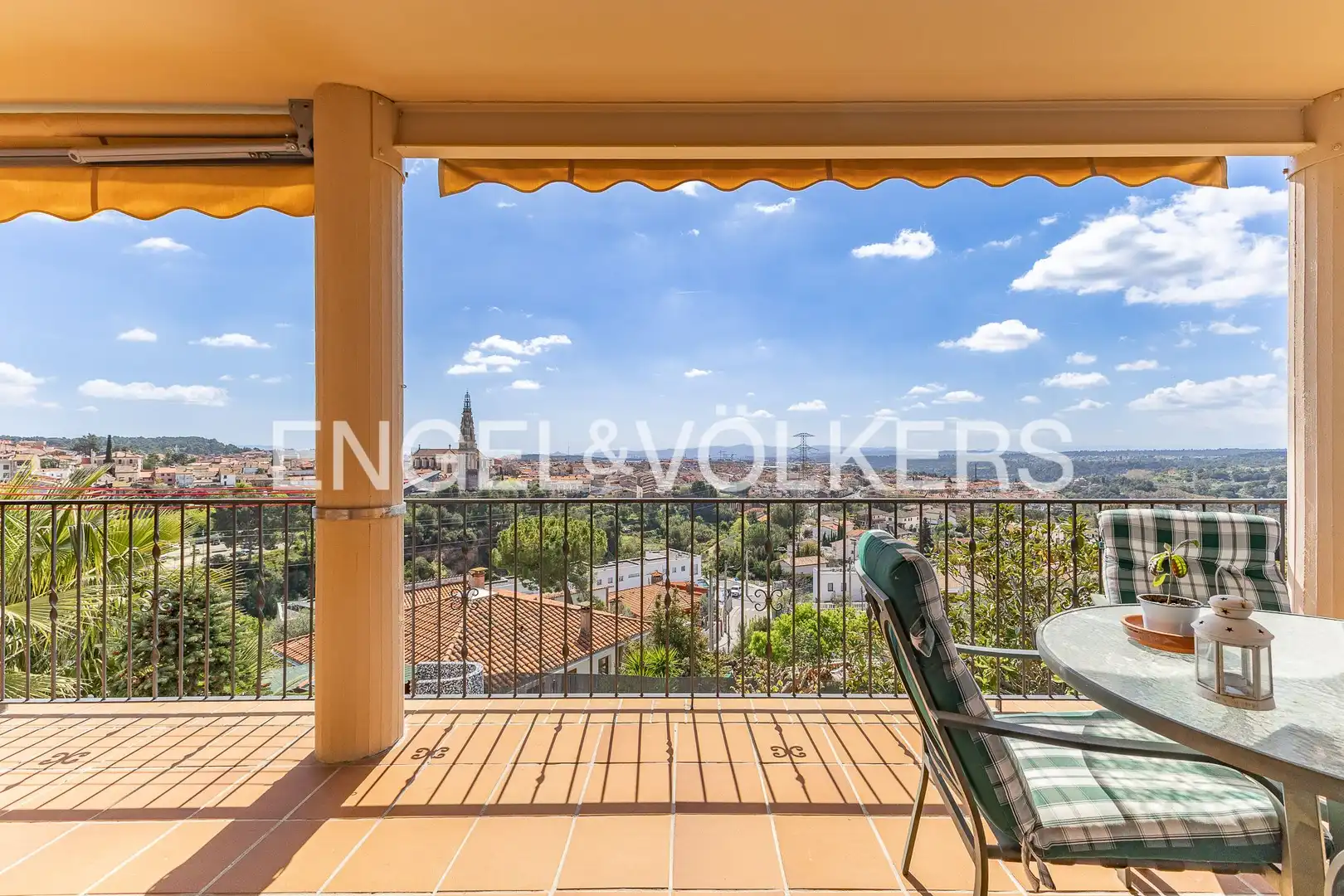 Terrassa de Casa o xalet en venda en Castellar del Vallès amb Aire condicionat, Calefacció i Jardí privat