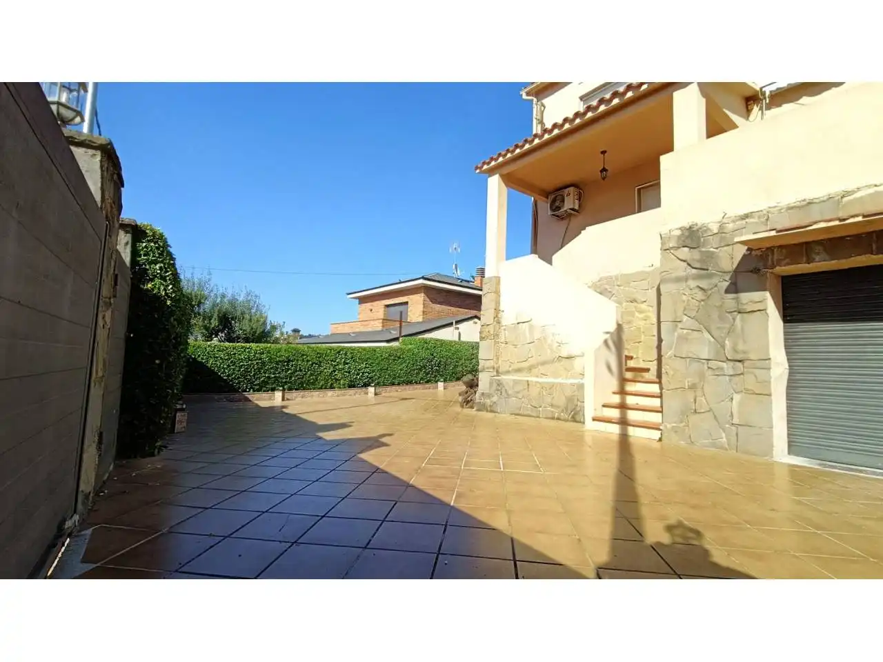 Vista exterior de Casa o xalet en venda en Lliçà d'Amunt amb Aire condicionat, Calefacció i Jardí privat
