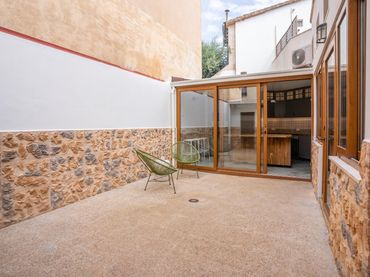 Bajo en venta en Llevant