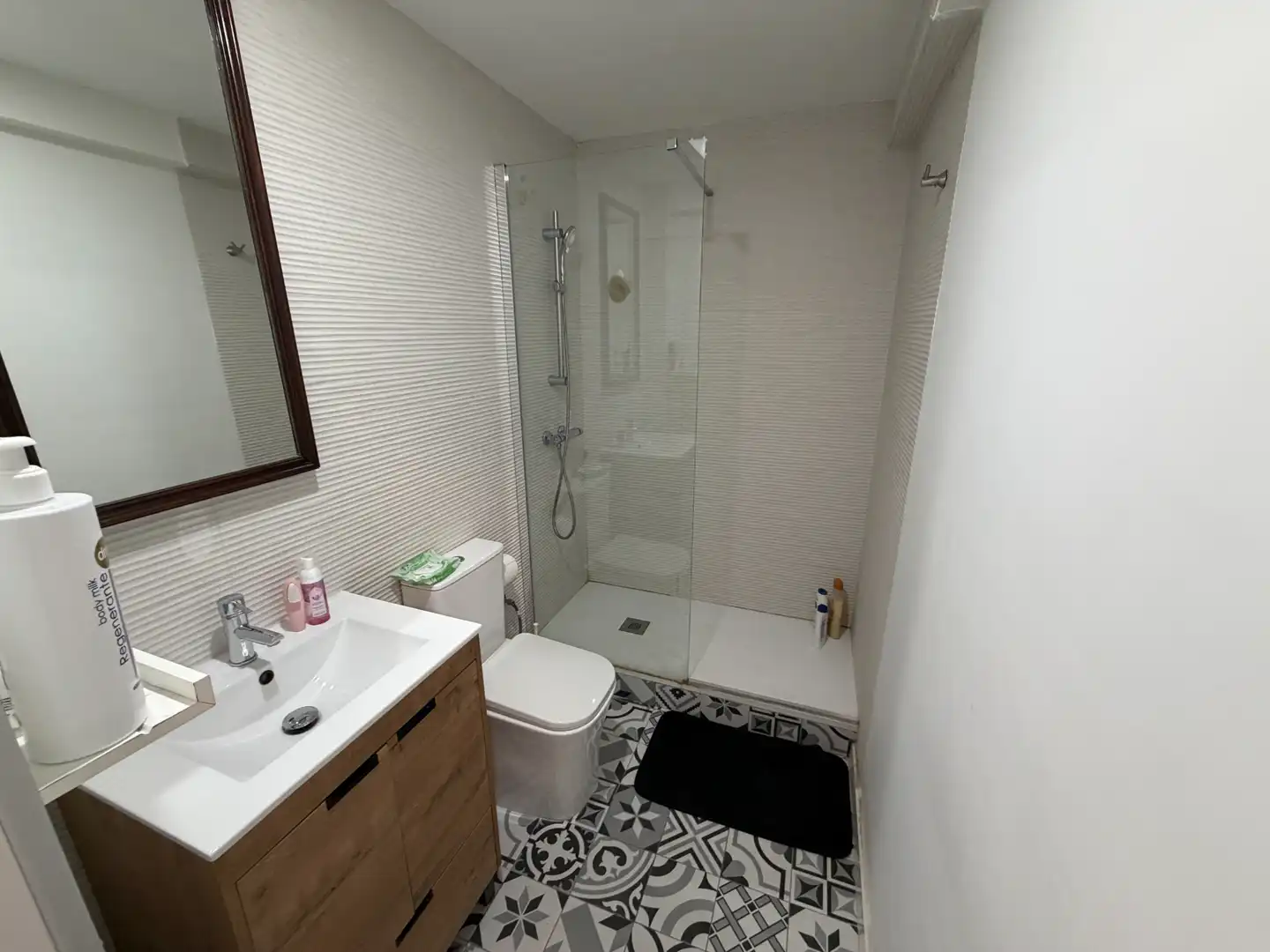 Bathroom of Flat for sale in Olot  with Balcony