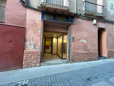 Business premises for sale in Monzón