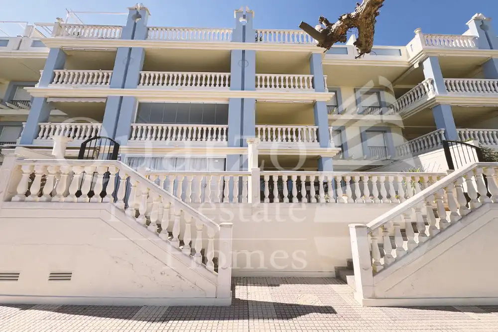 Vista exterior de Apartament en venda en Dénia amb Aire condicionat, Calefacció i Terrassa