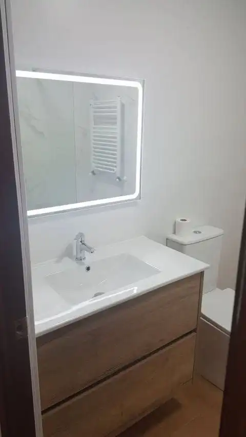 Flat for rent in Paseo de Colón, Campo da Torre - Mollabao
