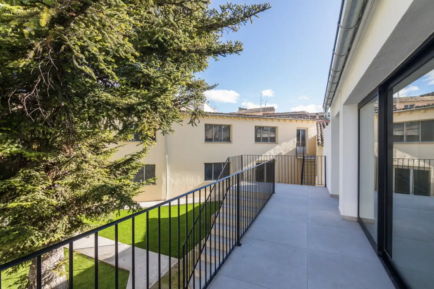 Vista exterior de Casa o xalet en venda en Cocentaina amb Calefacció, Jardí privat i Terrassa