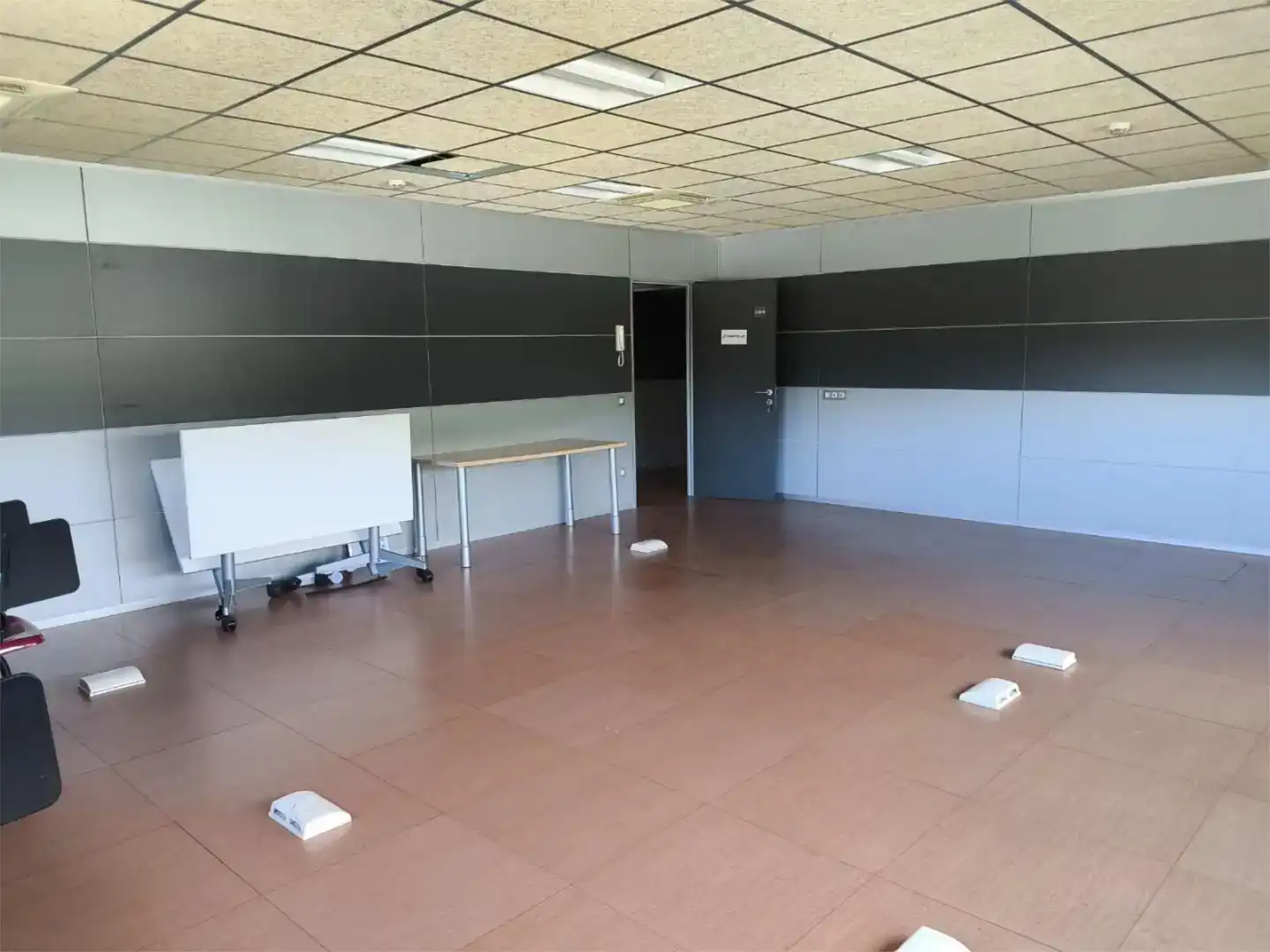 Oficina de lloguer en Llers