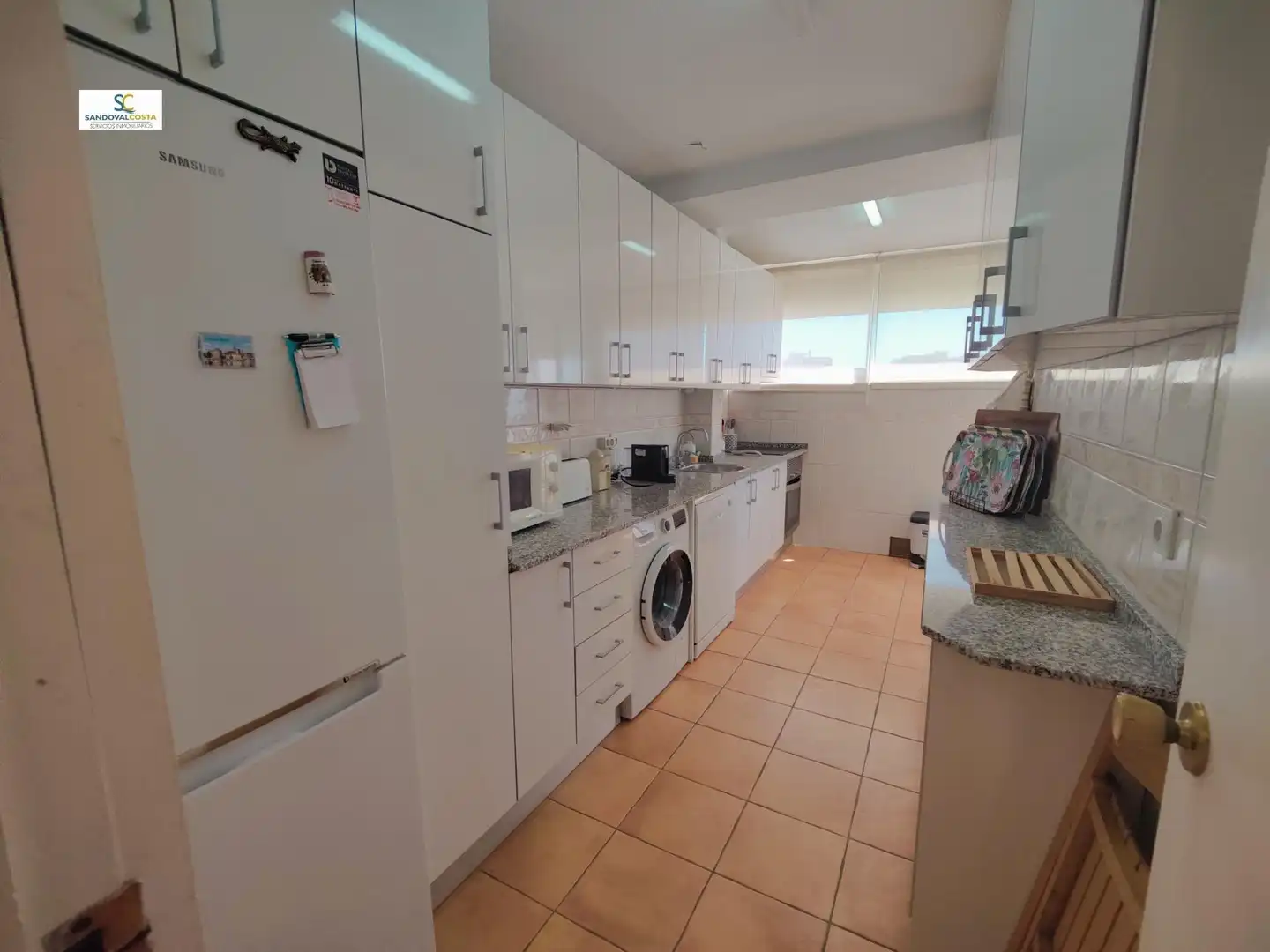 Küche von Wohnung zum Verkauf in Alicante / Alacant mit Klimaanlage und Gemeinschaftspool