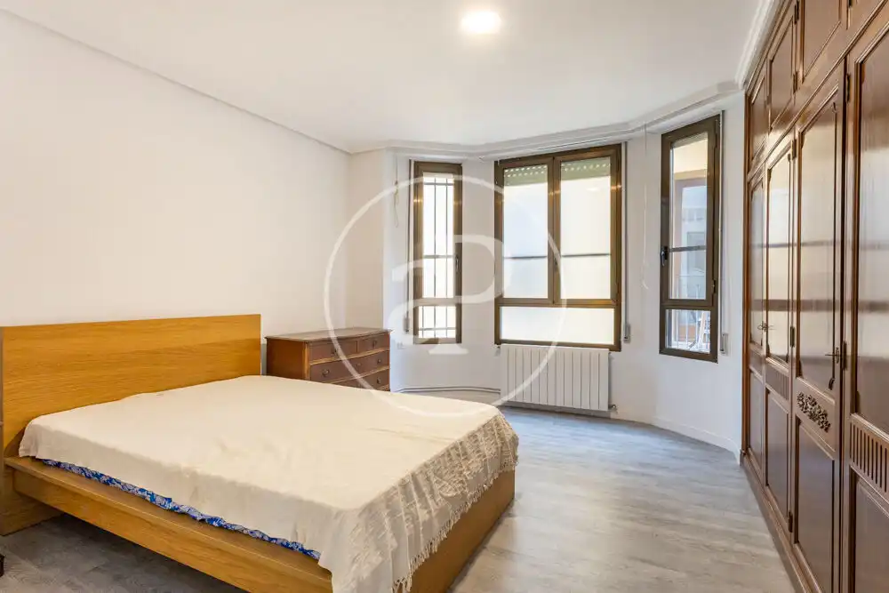Habitación de Piso de alquiler en Valencia con Aire acondicionado, Calefacción y Balcón