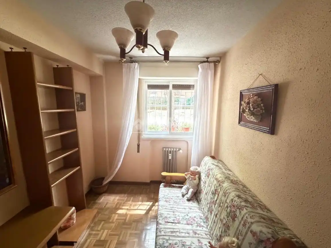 Bedroom of Flat for sale in Madrid  with Heating