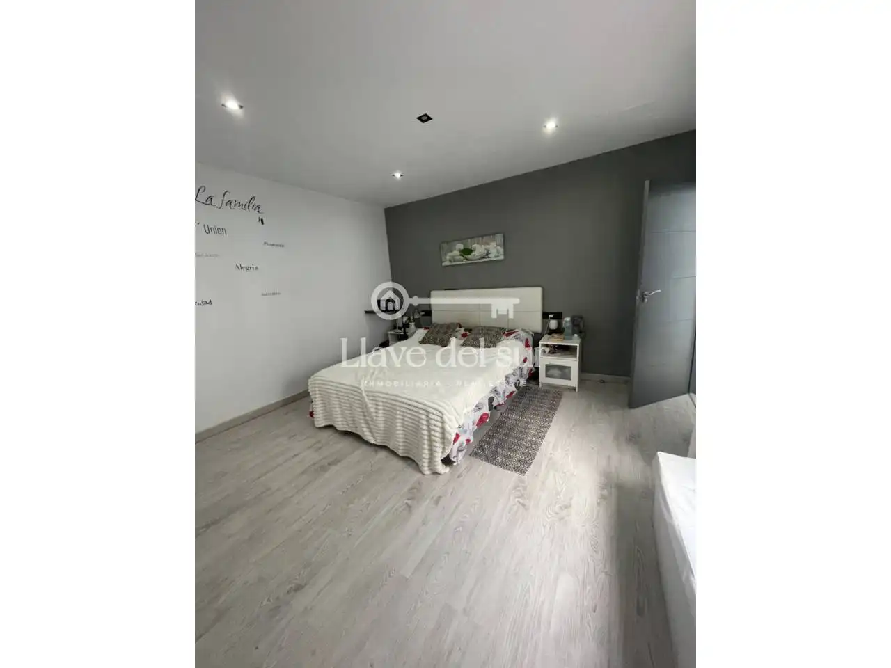 House with garden for sale in Casco Antiguo