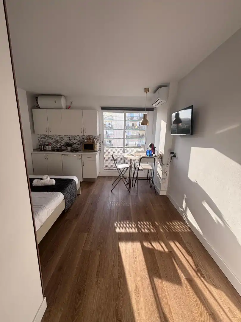 Studio with pool for sale in Calle las Naciones 6