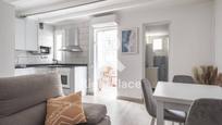 Exterior view of Apartment for sale in  Barcelona Capital  with Air Conditioner, Heating and Furnished