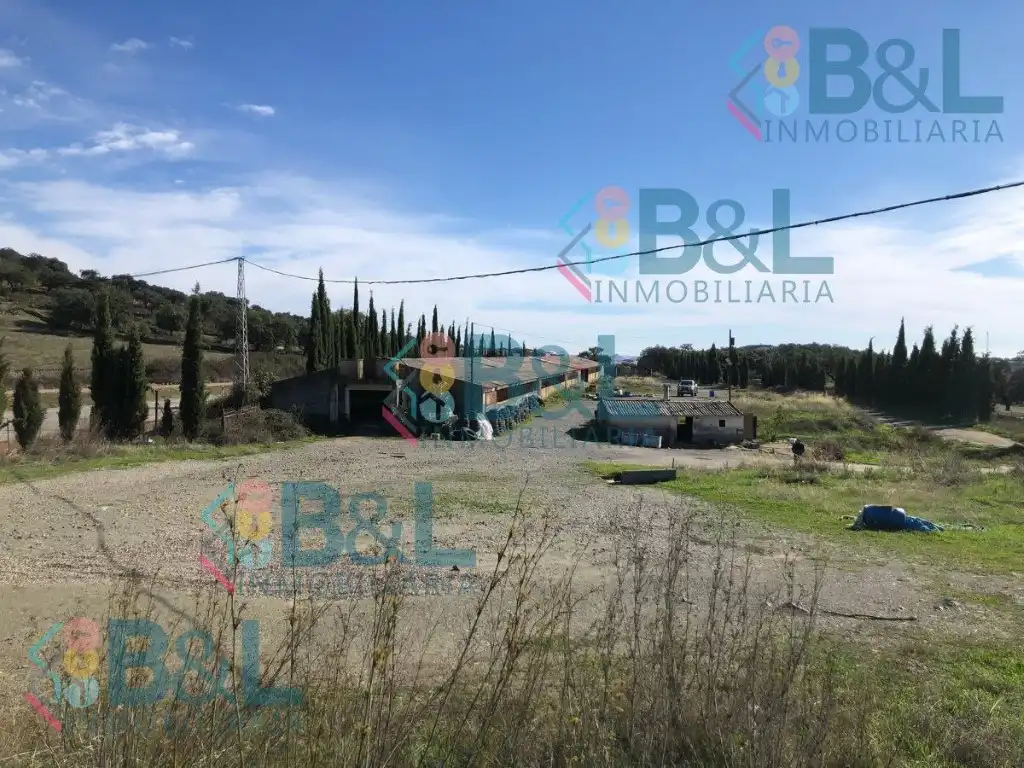 Nau industrial en venda a Higuera de la Sierra