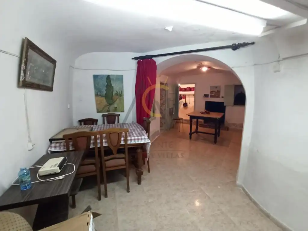 Haus oder Chalet zum Verkauf in La Romana mit Privatgarten und Terrasse