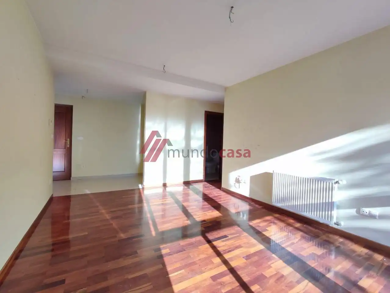 Living room of Flat for rent in Narón  with Heating, Parquet flooring and Storage room