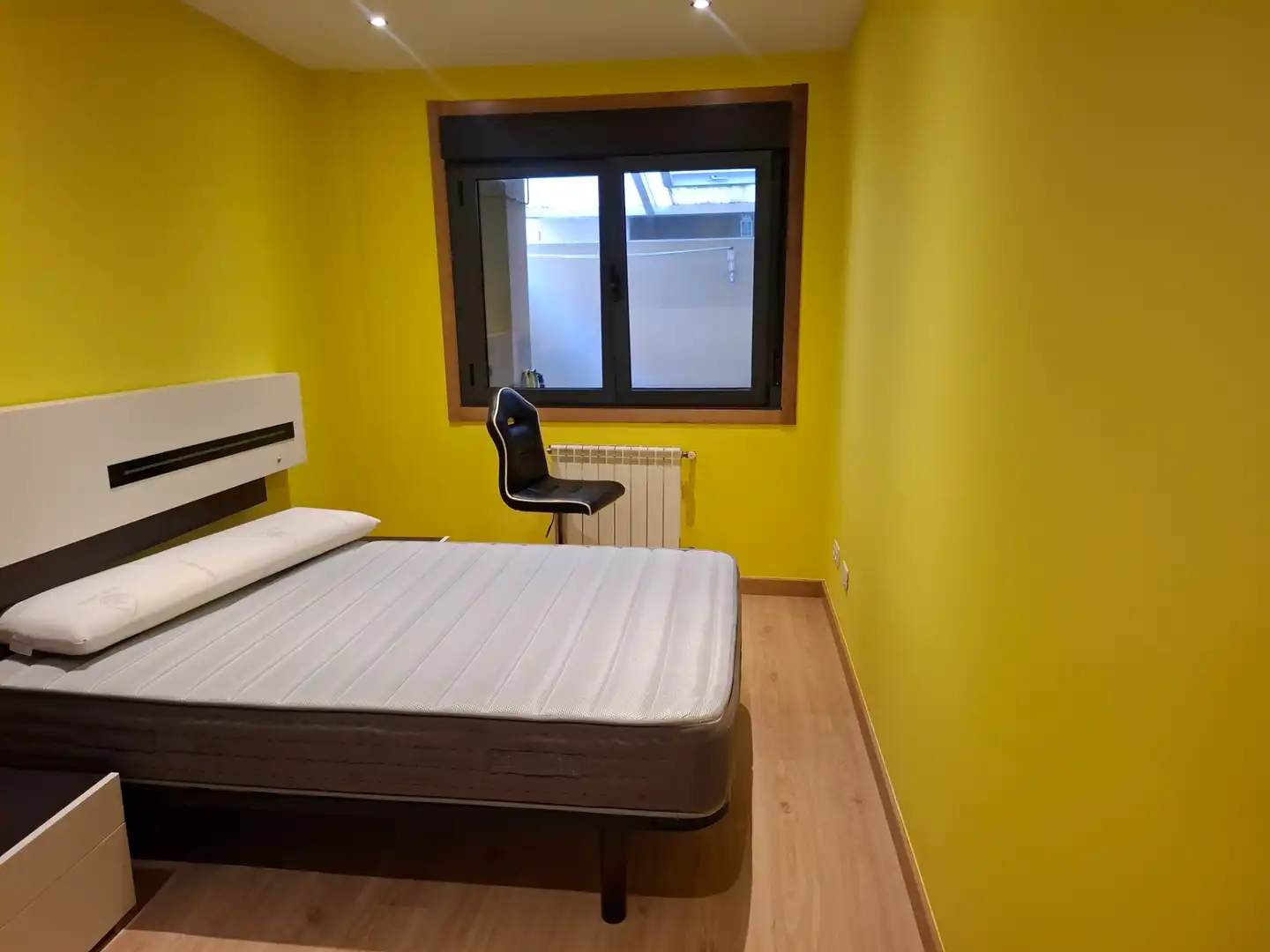 Habitación de Piso en venta en Burela con Calefacción y Amueblado
