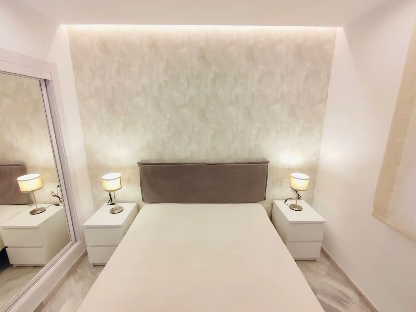 Schlafzimmer von Wohnung zur Miete in Granada mit Klimaanlage, Heizung und Terrasse