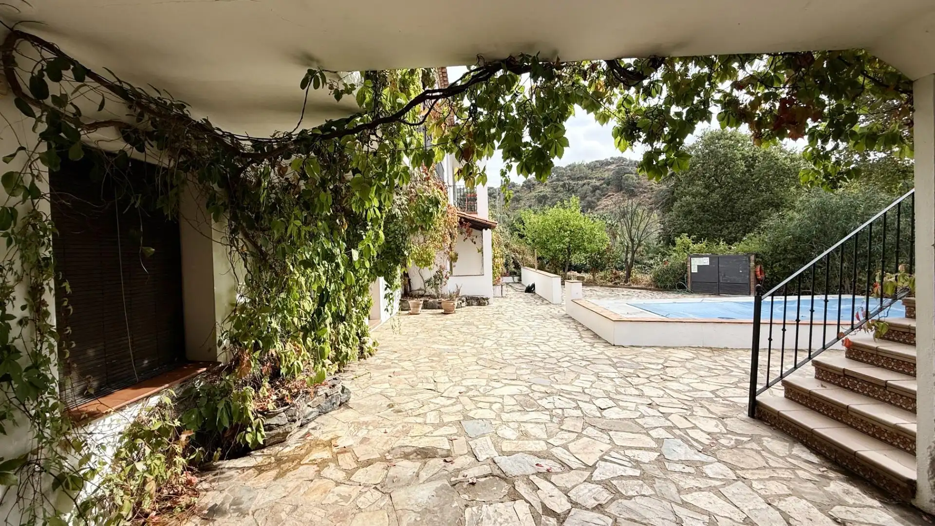Außenansicht von Gebäude zum Verkauf in Almonaster la Real, Huelva