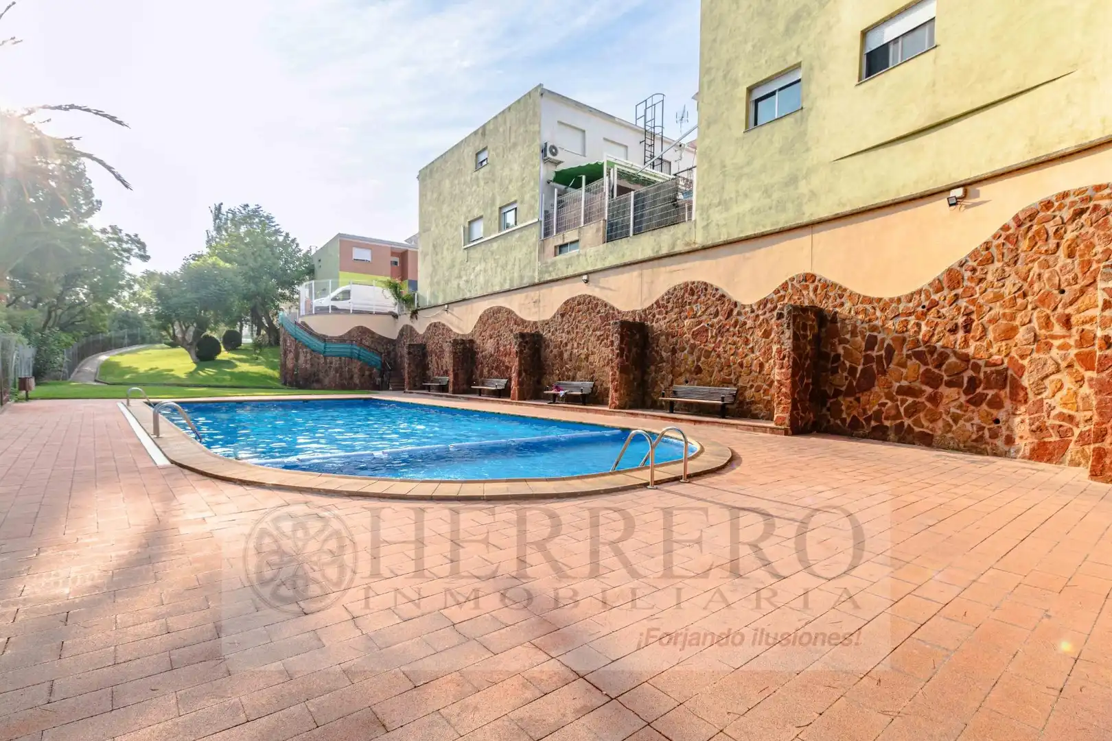 Piscina de Casa adosada en venda en Almoines amb Aire condicionat, Calefacció i Jardí privat
