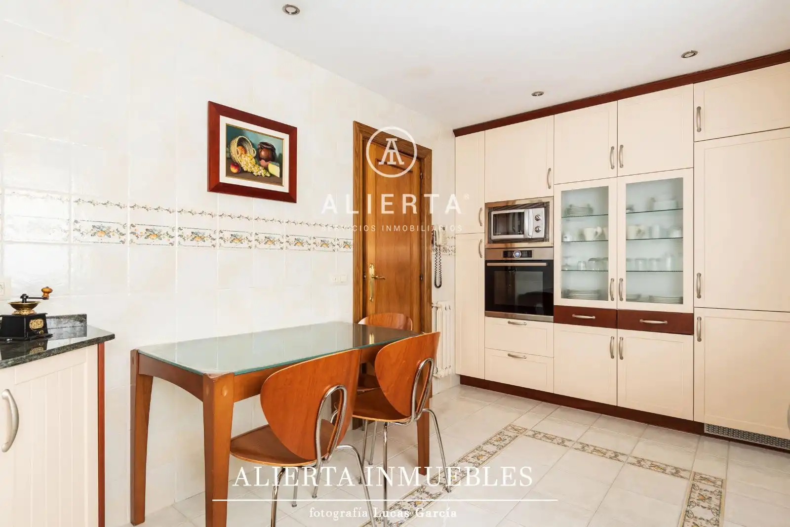 Kitchen of Flat for sale in Zaragoza  with Air Conditioner, Heating and Terrace