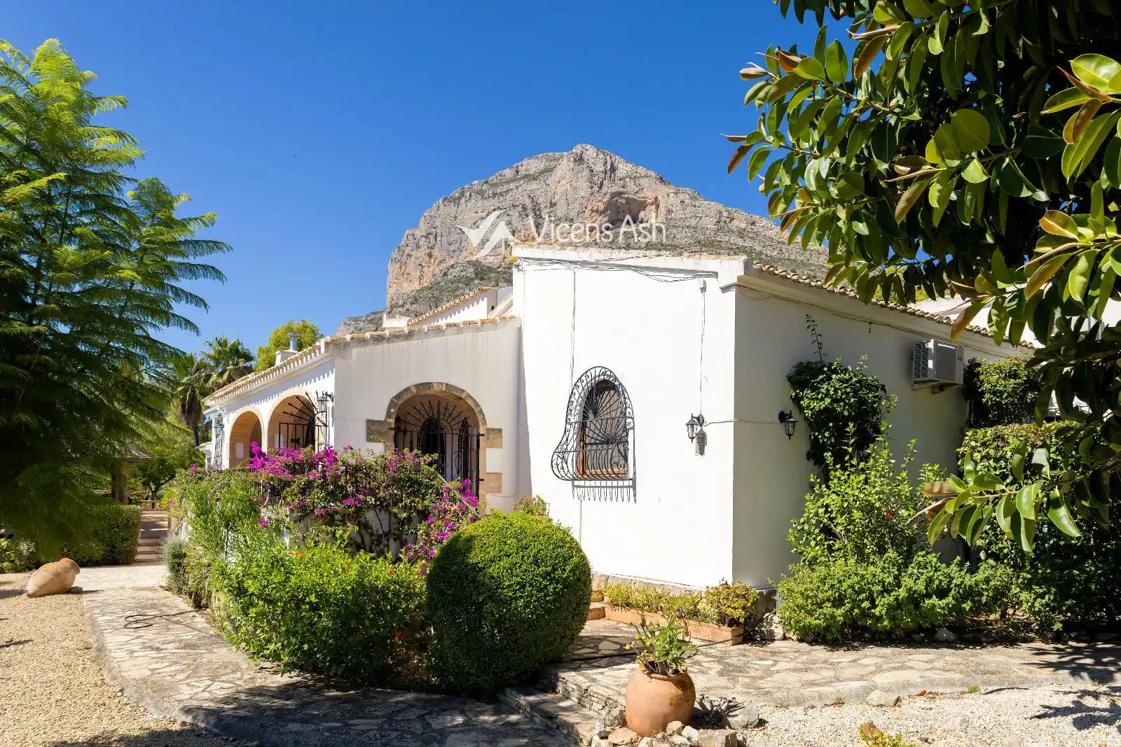 House with pool for sale in dels Castellans