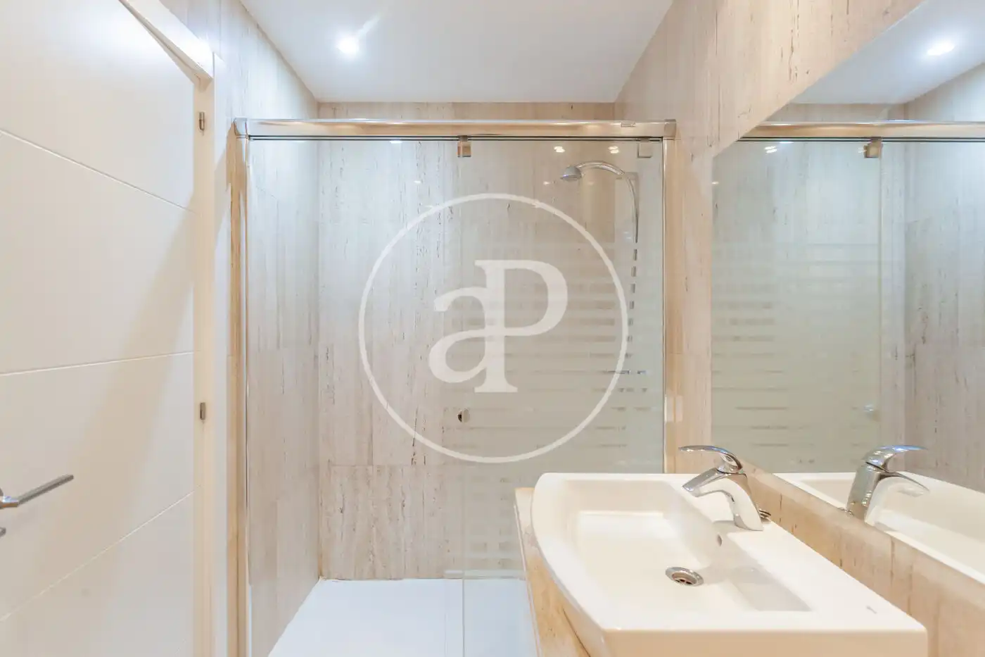 Flat with pool to rent in C. de Peñalara de Aravaca, imagen 23