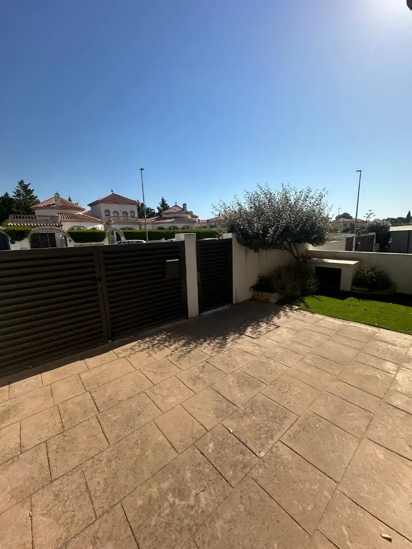 Maison jumelée avec terrasse à vendre à Miami Platja, imagen 3