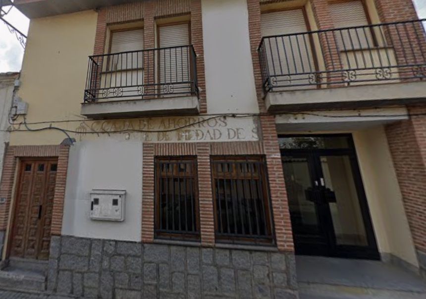 Vista exterior de Local en venda en Martín Muñoz de las Posadas