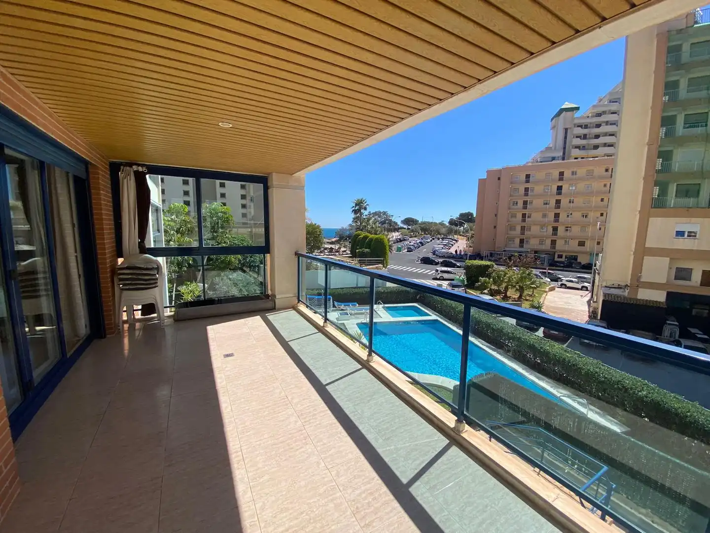 Schwimmbecken von Wohnungen zum Verkauf in Calpe / Calp mit Klimaanlage, Heizung und Privatgarten