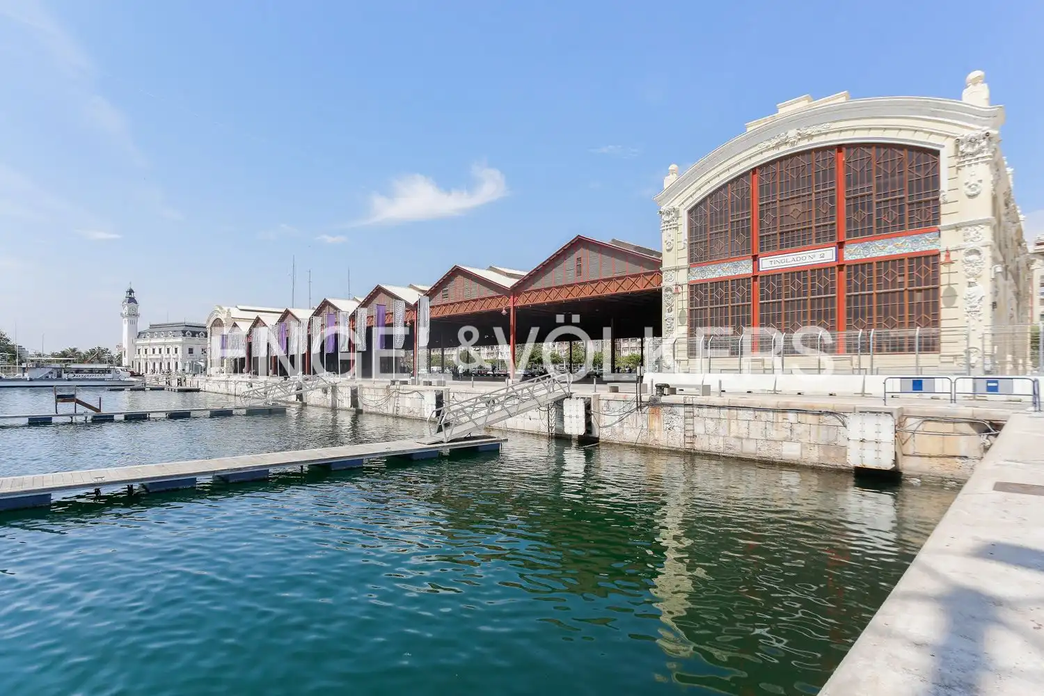 Außenansicht von Wohnung zur Miete in Valencia mit Klimaanlage, Heizung und Möbliert
