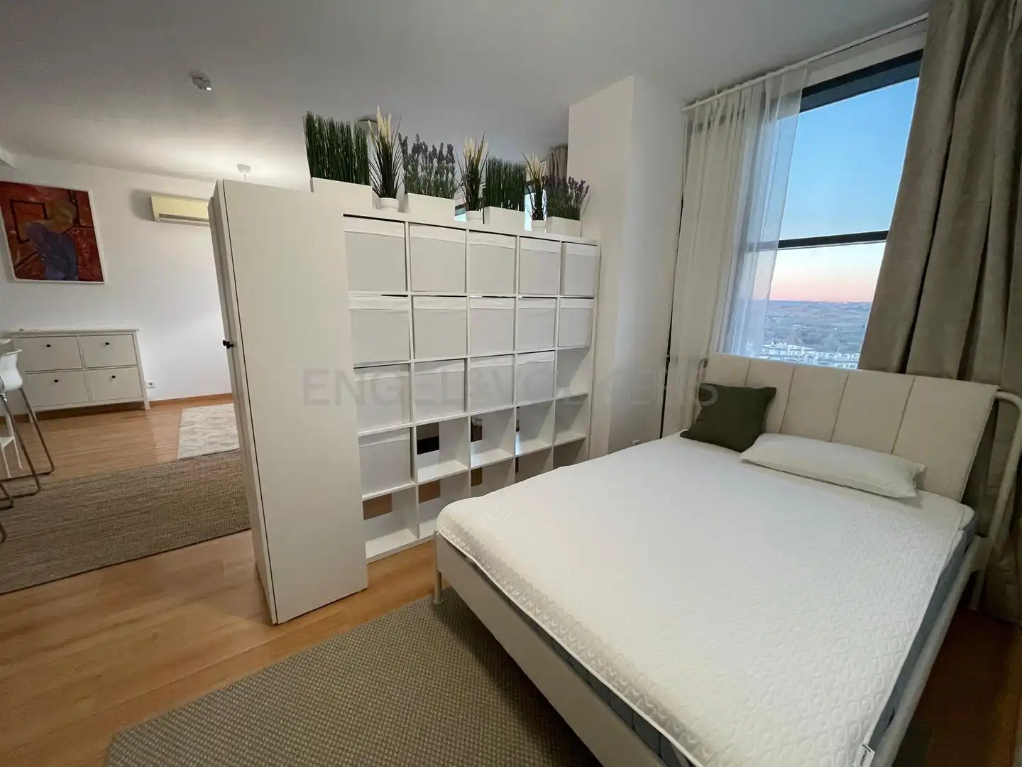 Bedroom of Study for rent in San Sebastián de los Reyes  with Air Conditioner, Heating and Parquet flooring