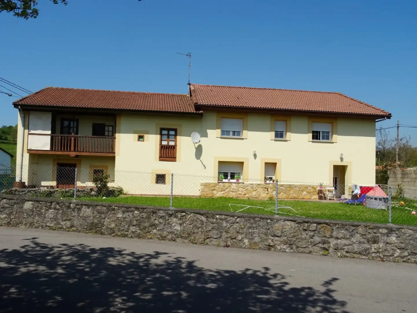 Casa o chalet en venta en Santianes - SARIEGO, Sariego