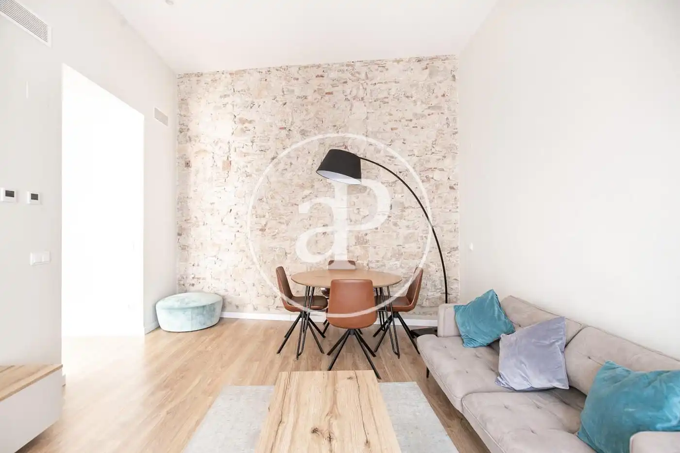 Sala d'estar de Pis de lloguer en Barcelona amb Aire condicionat, Calefacció i Terrassa