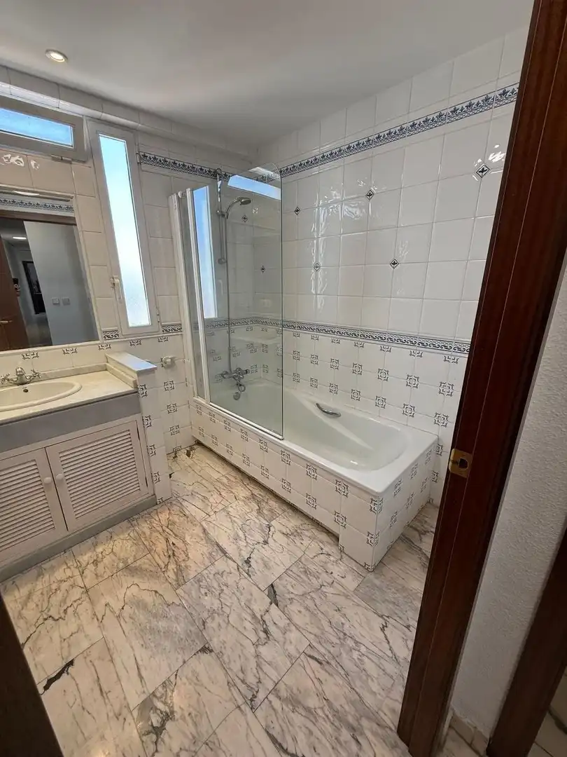 Piso con ascensor en venta en Paseo Paseo Victoria, imagen 19