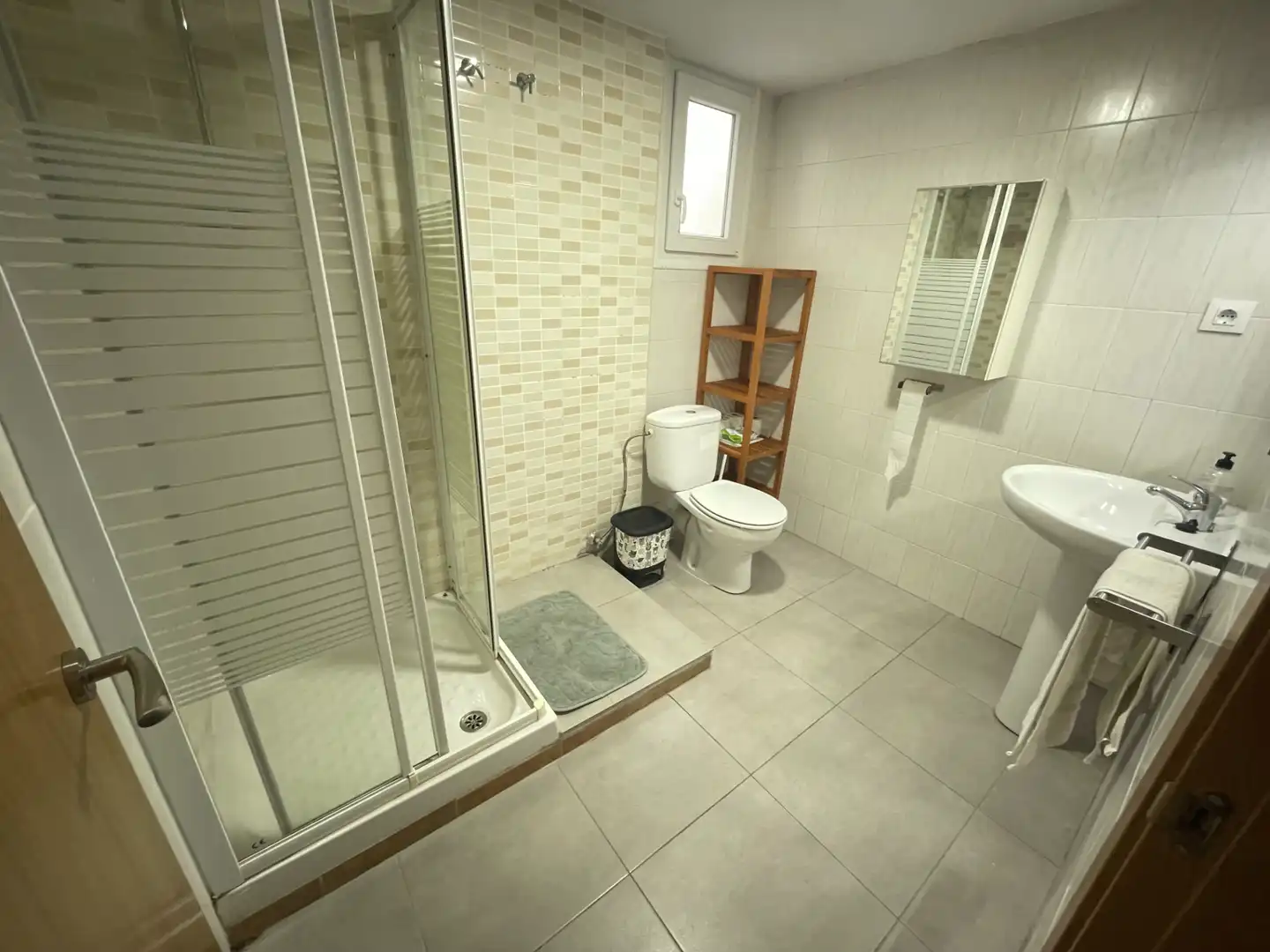 Bathroom of Flat for rent in Murcia  with Furnished, Oven and Washing machine