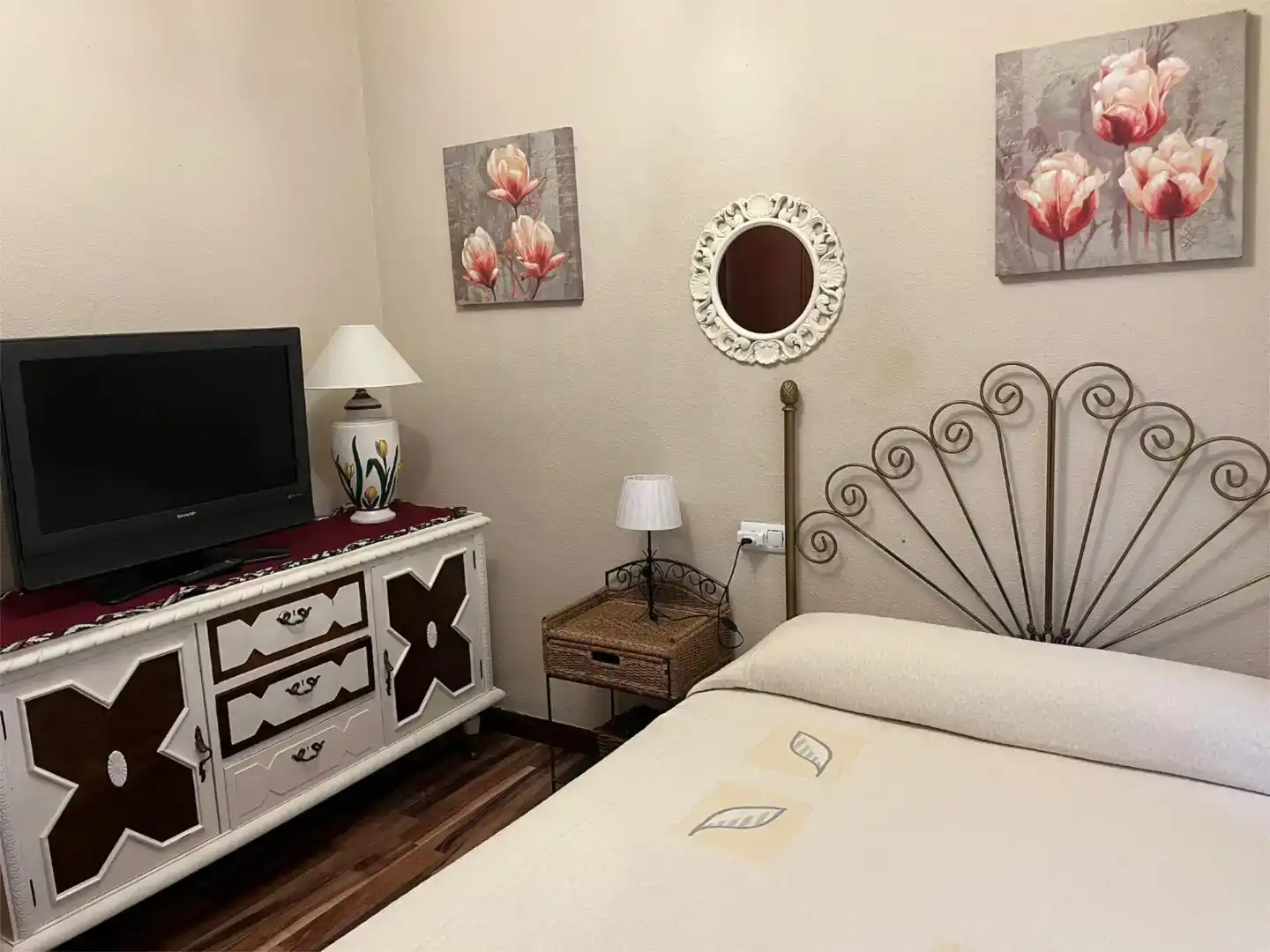 Bedroom of Flat for share in Centro