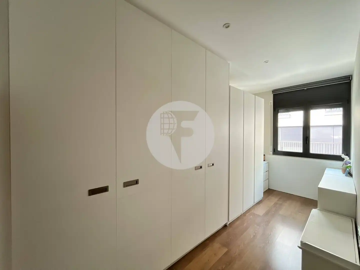 Casa aparellada amb terrassa en venda a Ponent, imagen 35