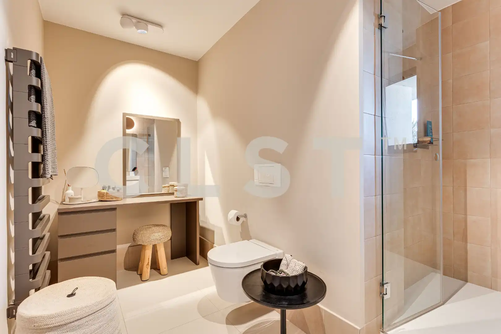 Badezimmer von Dachboden zur Miete in Barcelona mit Klimaanlage, Heizung und Parkett
