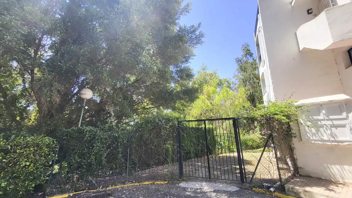Vista exterior de Apartamento en venta en Calahonda 