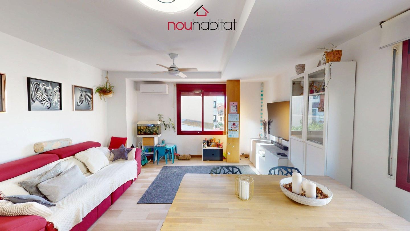 Living room of Single-family semi-detached for sale in Palamós  with Air Conditioner, Heating and Terrace