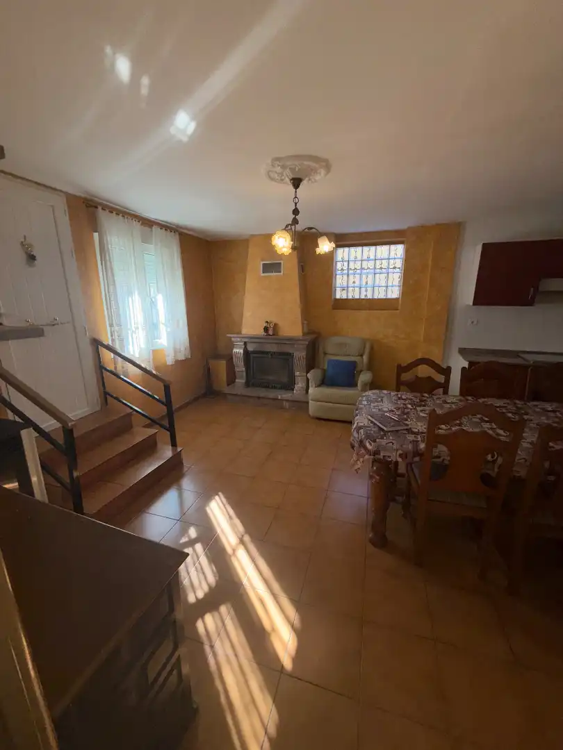 Living room of Detached homes for sale in Cubillos del Sil  with Heating, Private garden and Storage room