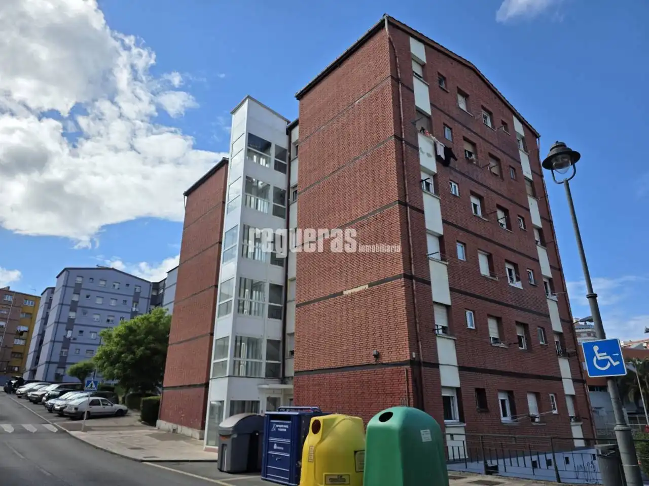 Exterior view of Flat for sale in Avilés  with Heating, Parquet flooring and Furnished