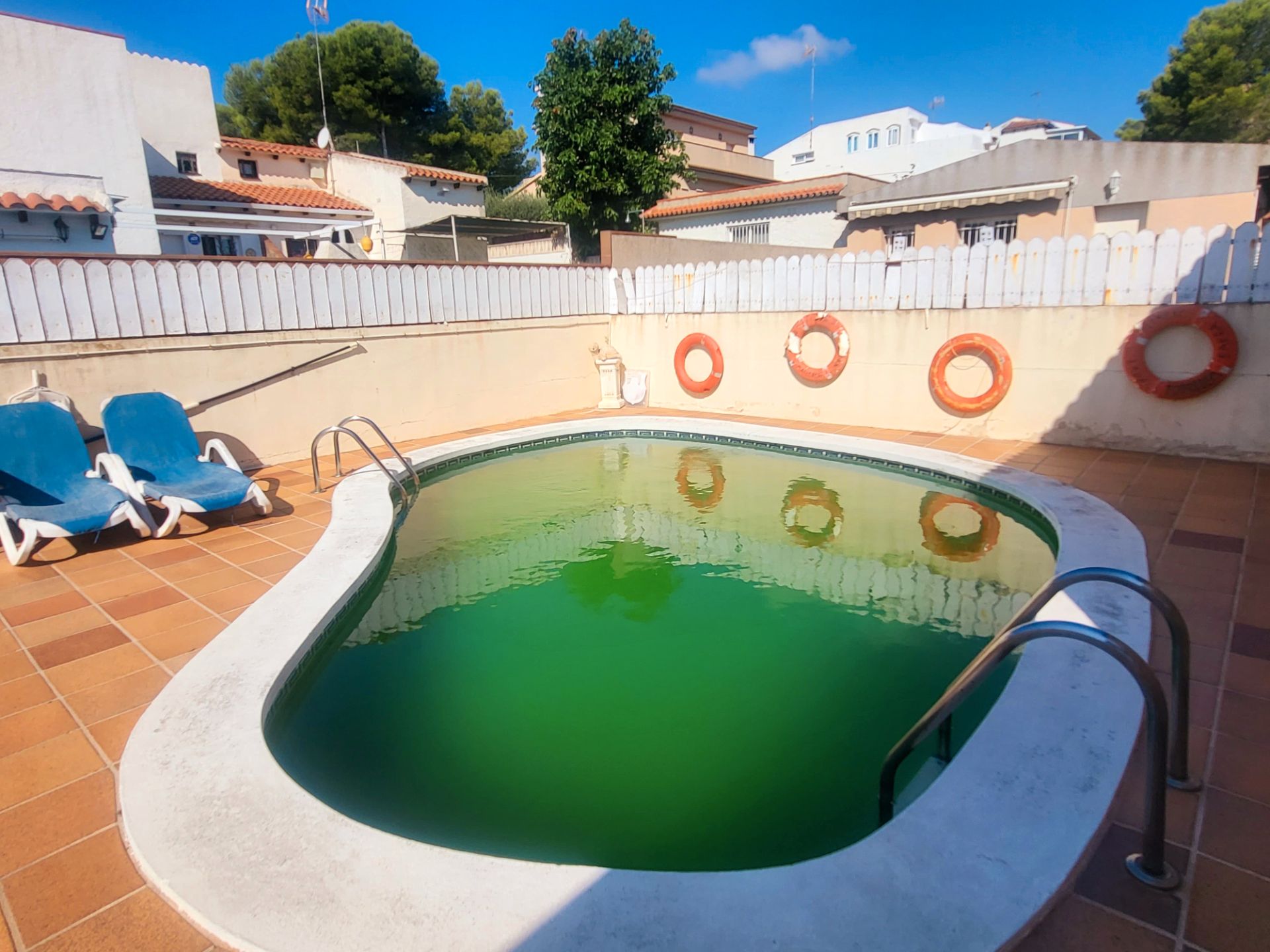 Piscina de Casa adosada en venda en Creixell amb Aire condicionat, Jardí privat i Terrassa