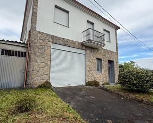 Vista exterior de Casa o xalet en venda en Xunqueira de Ambía amb Calefacció, Jardí privat i Terrassa