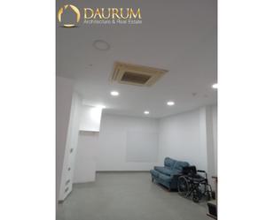 Premises for sale in Vinalesa  with Air Conditioner