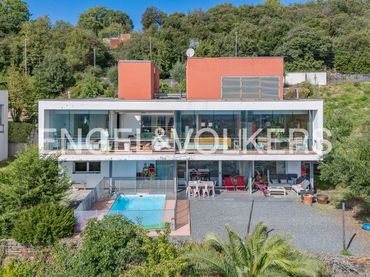 Casa con piscina in vendita a Matadepera