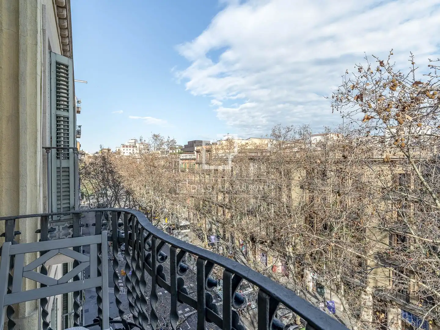 Außenansicht von Wohnung zum Verkauf in Barcelona mit Klimaanlage, Terrasse und Balkon